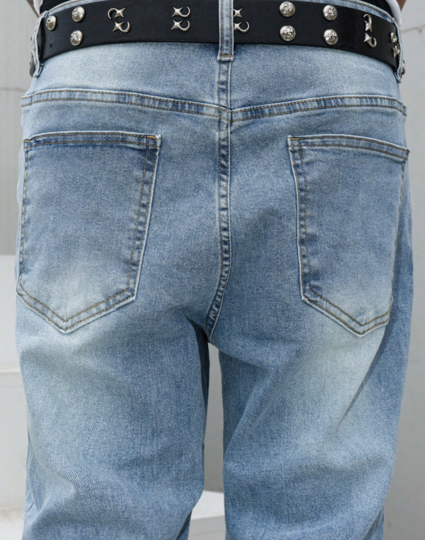 Quần Jeans Bootcut Xanh Nhạt Khóa Gấu