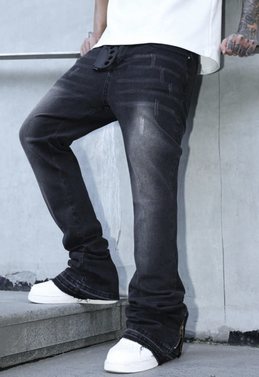 Quần Jeans Bootcut Xanh Nhạt Khóa Gấu