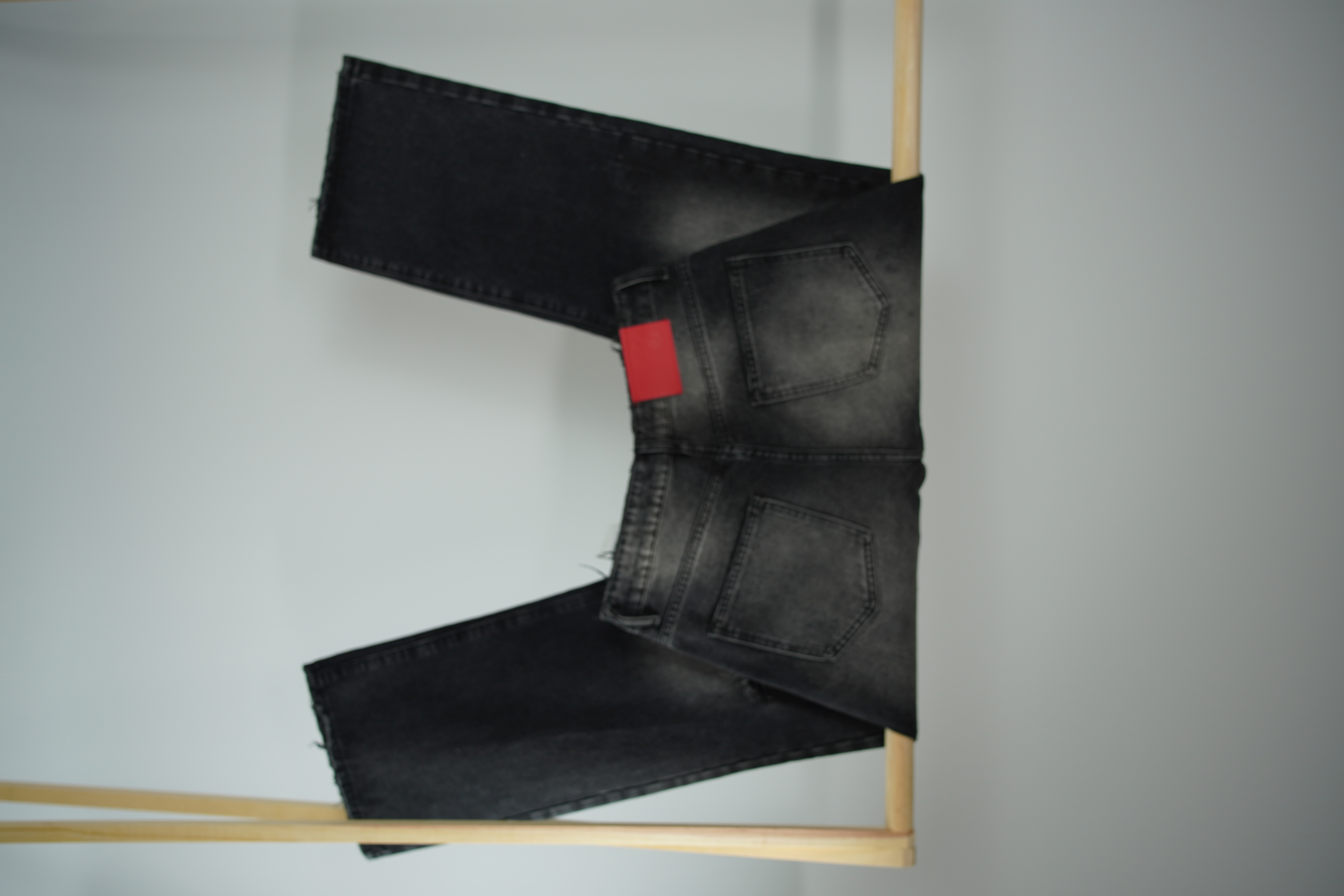 Quần Jeans Baggy Đen Wash Rách